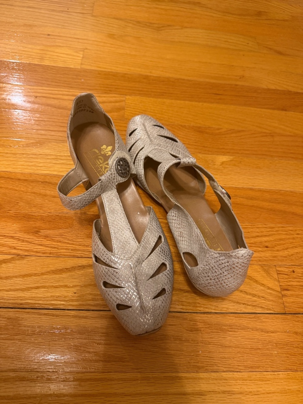 Rieker Beige Textured Slingback Heels